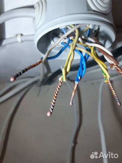 Электрик оперативный