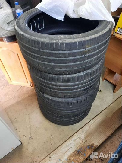 Pirelli P Zero 245/40 R19 и 275/35 R19 100Y