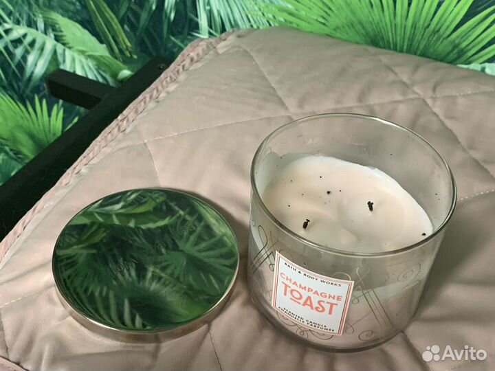 Bath and body works свеча champagne toast