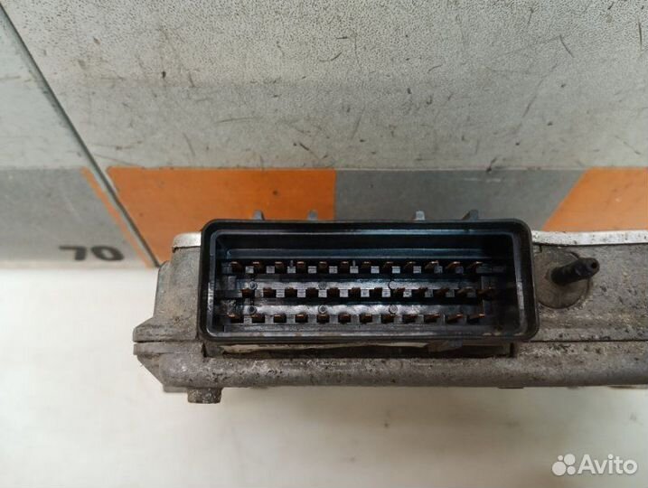 Блок управления двигателем Land Rover Freelander