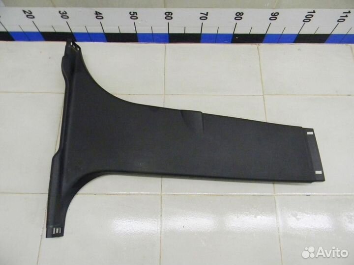 Обшивка стойки Focus III 2011