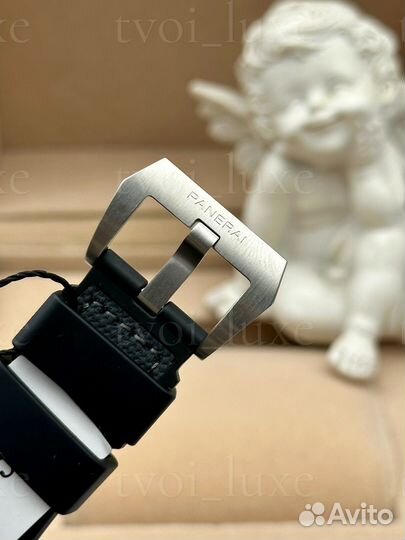 Часы Panerai PAM1579 submersible luna rossa 42MM