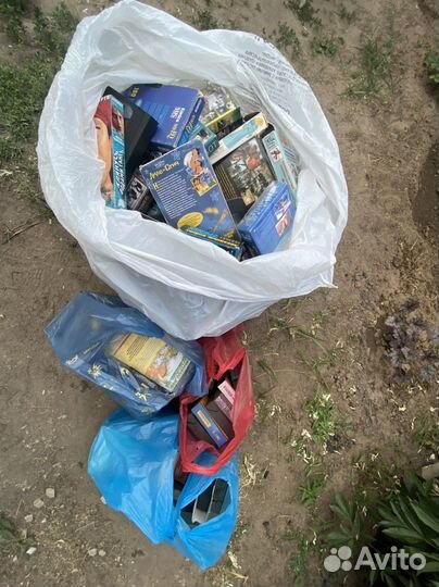 Видеокассеты с фильмами