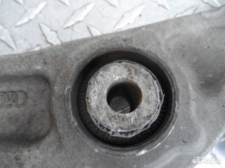 Рычаг передний левый нижний Audi A5 8T 8K0407155B