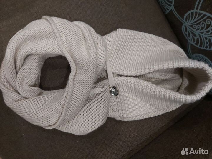 Капор вязаный