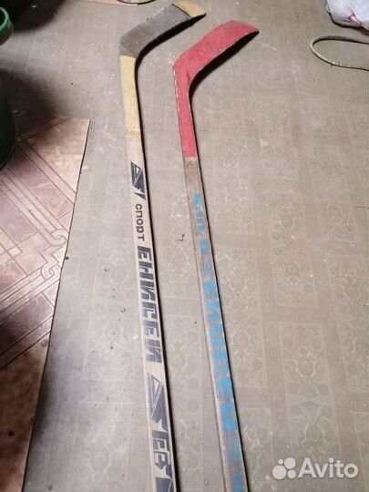 Клюшка хоккейная