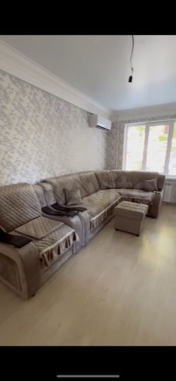 3-к. квартира, 60 м², 1/10 эт.