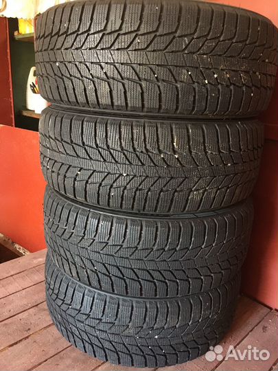 Triangle PL01 215/50 R17