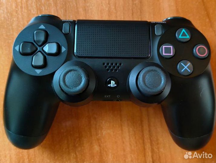 Геймпад Sony Dualshock 4