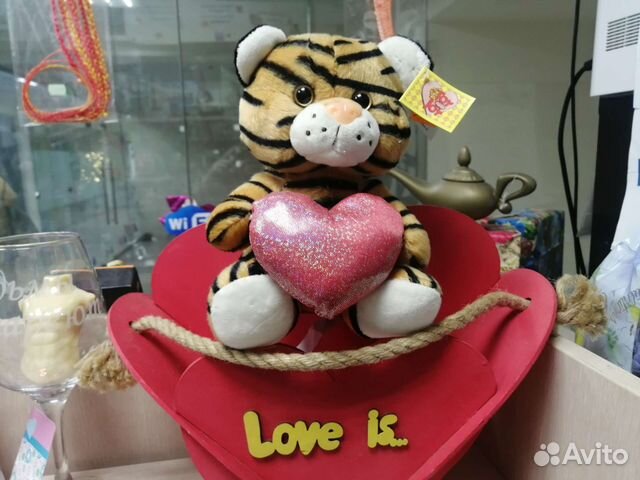 Мягкая игрушка тигрёнок с сердечком