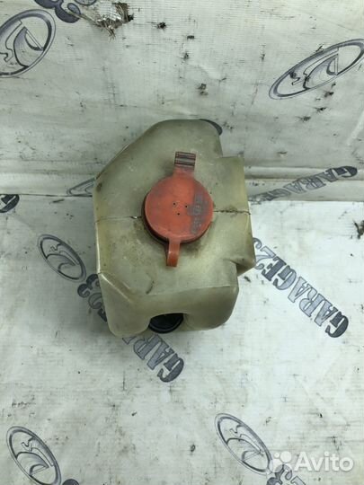 Бачок омывателя с моторчиком audi 80 B2