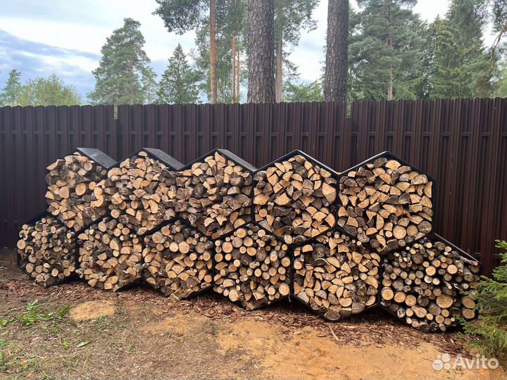 Дровница уличная