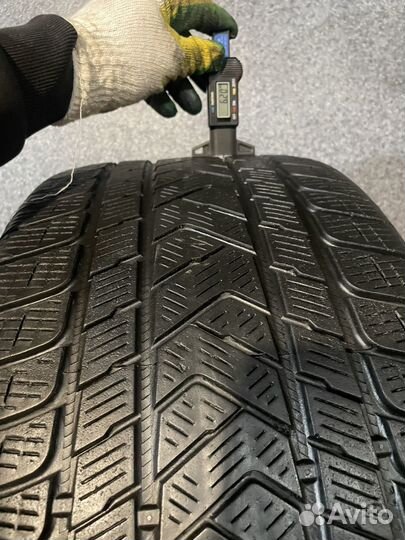 Pirelli Scorpion Winter 295/35 R21 107V