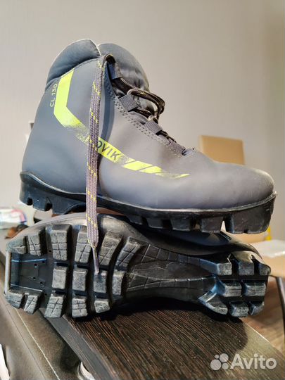 Лыжные ботинки детские 35