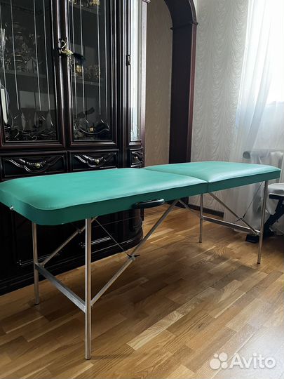 Массажный стол кушетка тату