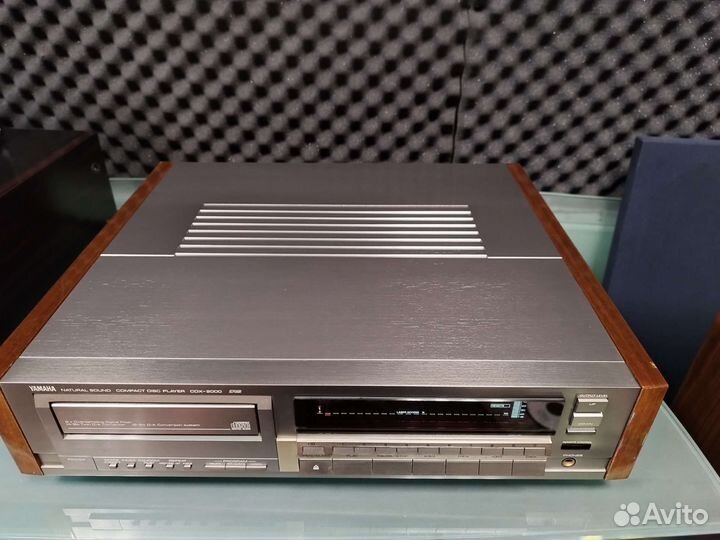 CD Проигрыватель Yamaha CDX-2000