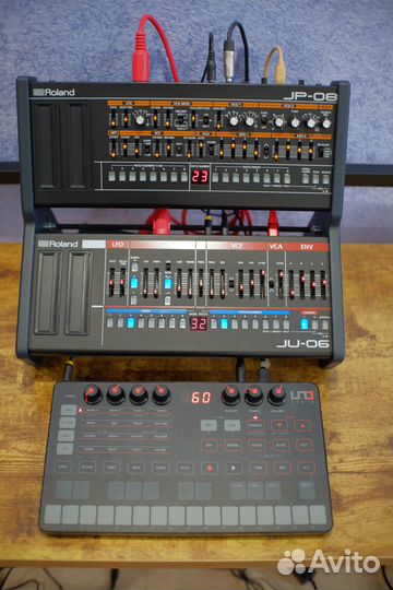 Стойка стенд подставка для Roland Boutique