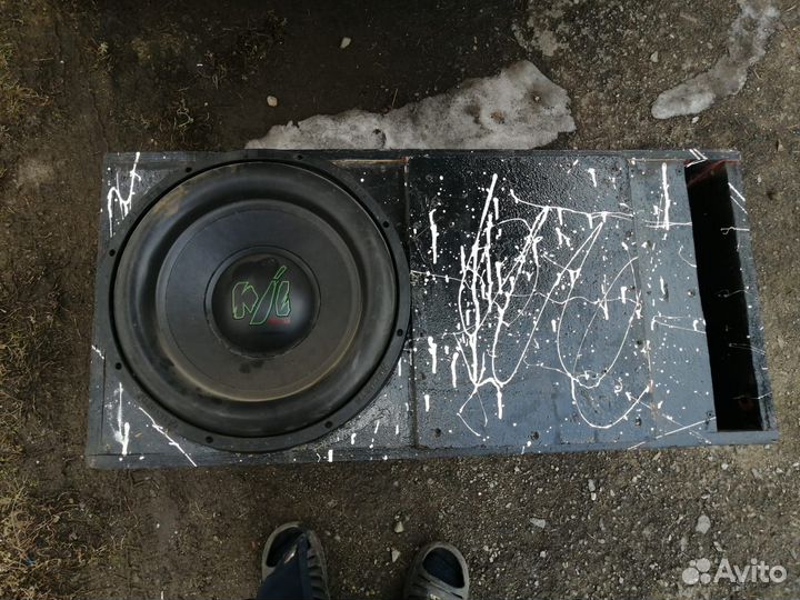 Сабвуфер AQ 12
