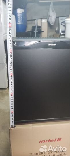 Минибар indel b iceberg 20 plus