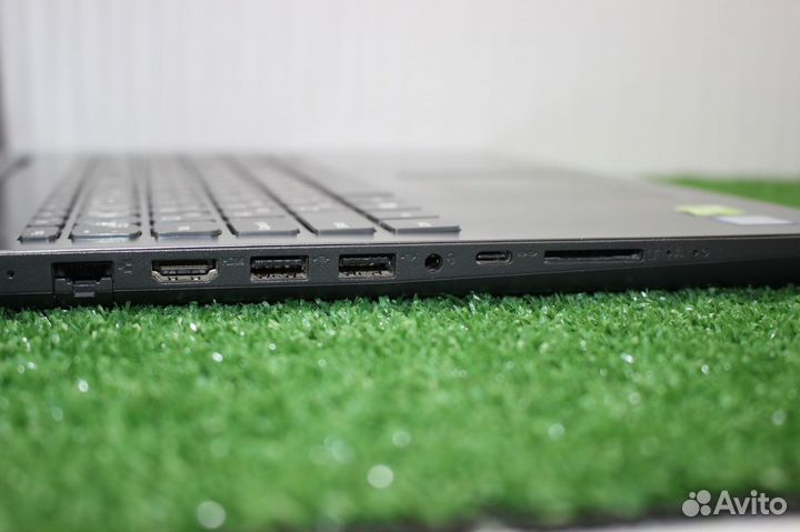 Ноутбук Lenovo IdeaPad 330-15IKB бу