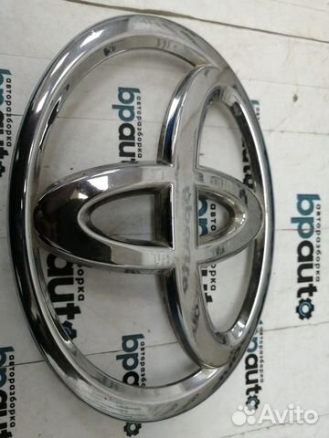 Эмблема в решетку радиатора 90975-02100 Toyota
