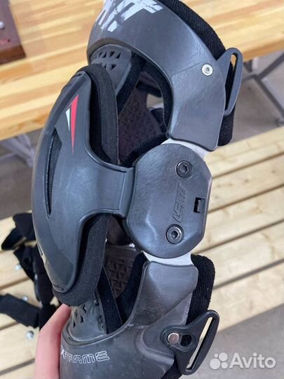 Наколенники Leatt Knee Brace X-Frame