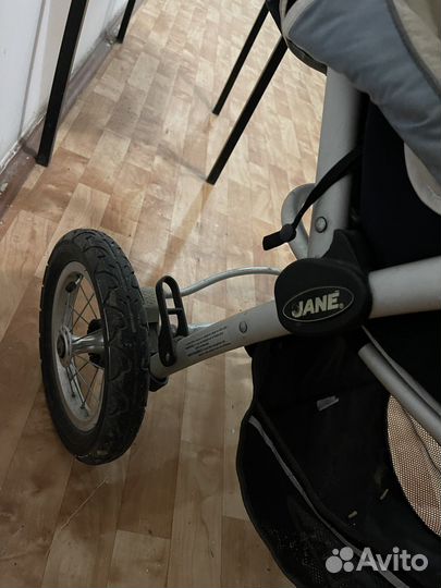 Коляска Jane 2 в 1 есть верх для малыша