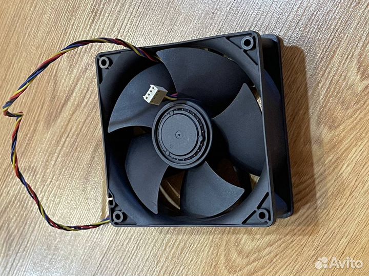 Кулер для корпуса 120мм