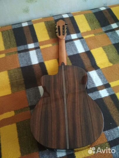 Классическая гитара с подключением