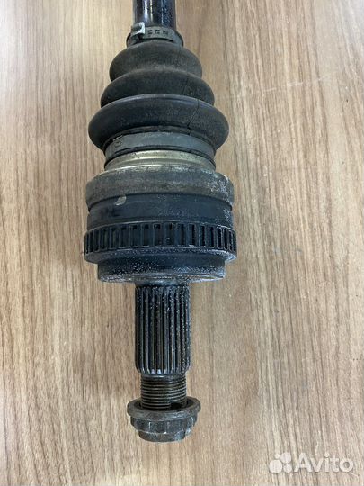 Привод задний левый BMW Х1 7523959