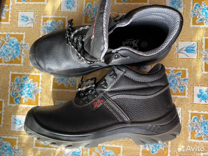 Ботинки с металлоподноском