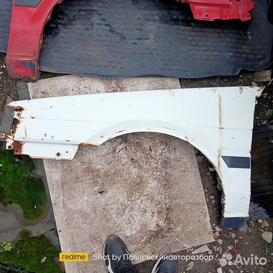 Крыло Toyota Sprinter AE80
