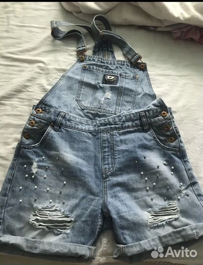 Джинсовый комбинезон