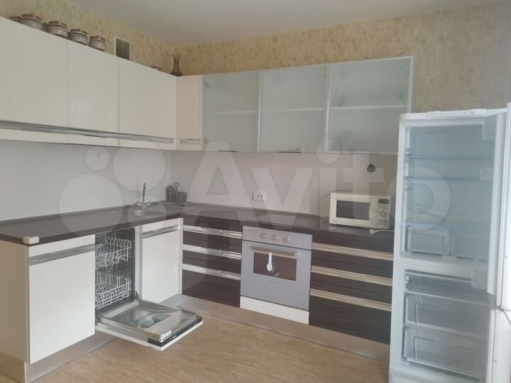 3-к. квартира, 86,7 м², 4/10 эт.