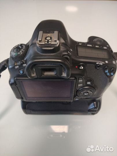 Зеркалка Canon EOS 60D
