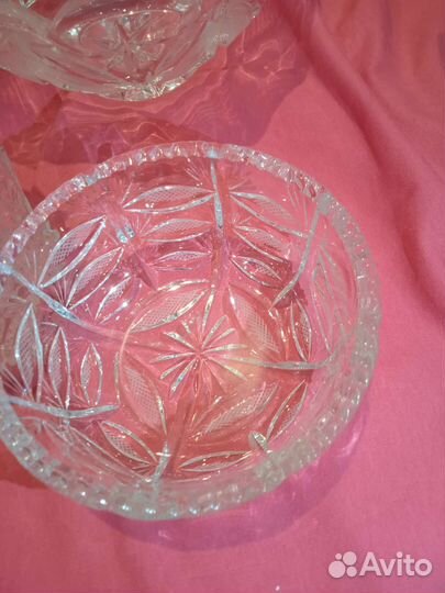 Много хрусталя