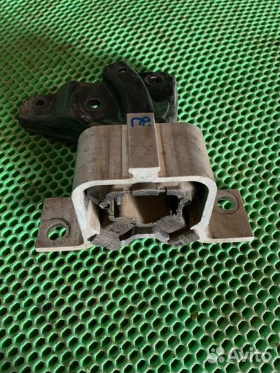 Подушка двигателя правая Renault Logan K7M710 2008