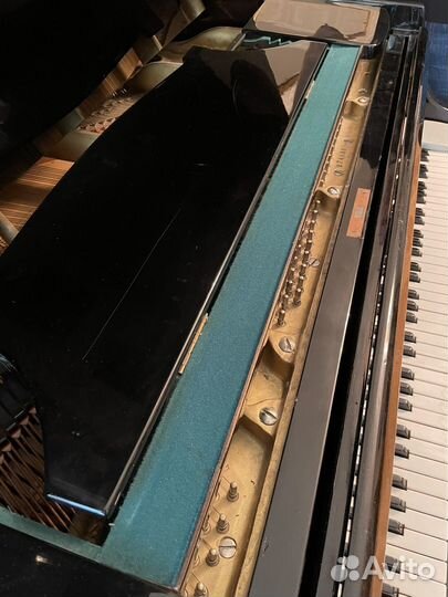 Рояль кабинетный Tchaika