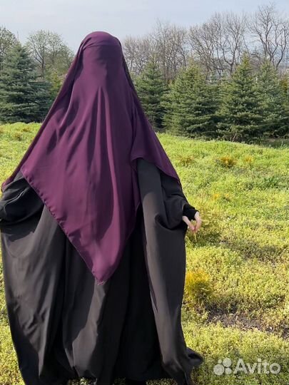 Издаль. Никаб