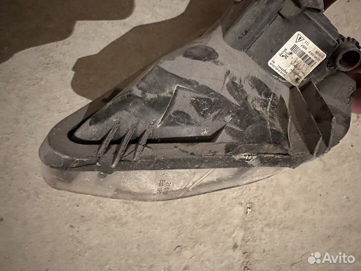 Peugeot 308 птф противотуманная фара