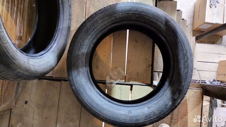 Maxxis Premitra HP5 215/60 R17