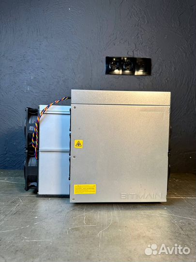 Новый asic Miner Bitmain Antminer S19 90th