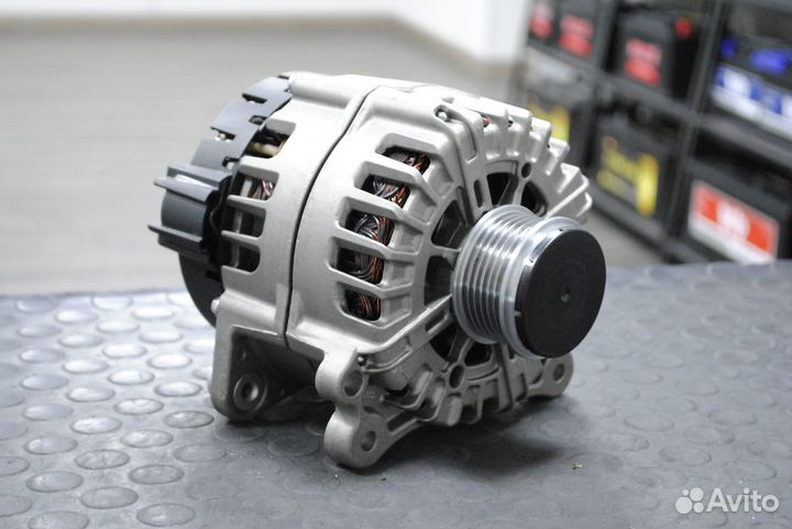 Генератор Audi A6, A7, A4, A5, Q7 3.0 TDI 180А