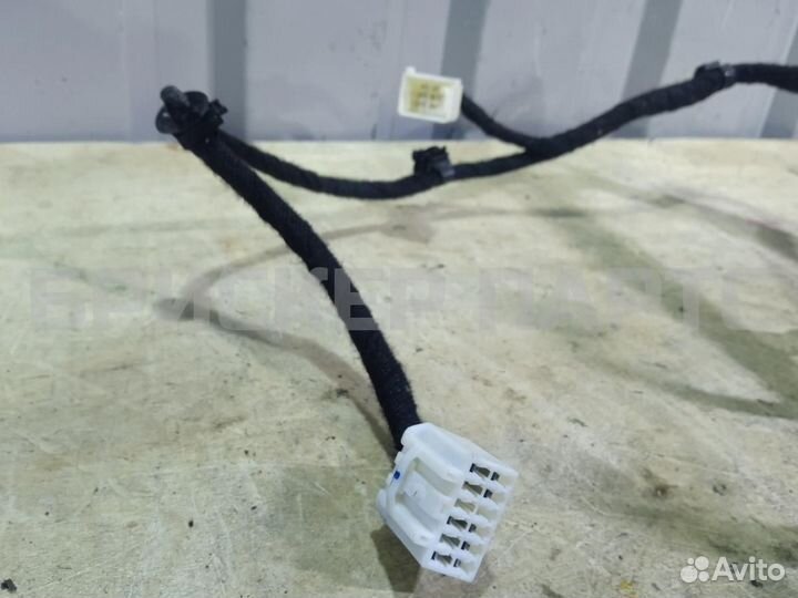 Проводка двери прав Мазда 3 BL