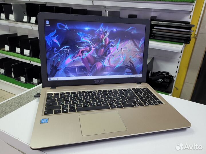 Ноутбук asus MX110 256GB SSD Pentium N5000