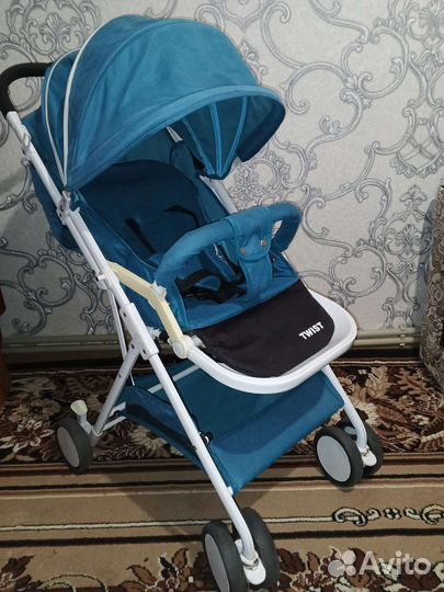 Коляска прогулочная