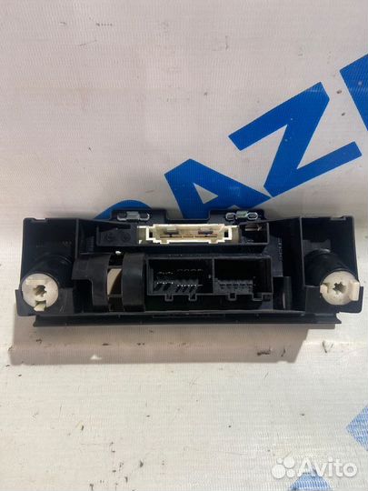 Блок управления печкой volkswagen polo 1.6 мт седа