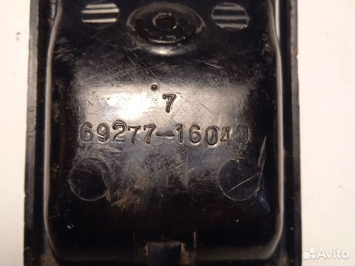 Безель (накладка ручки) 69277-16040 toyota