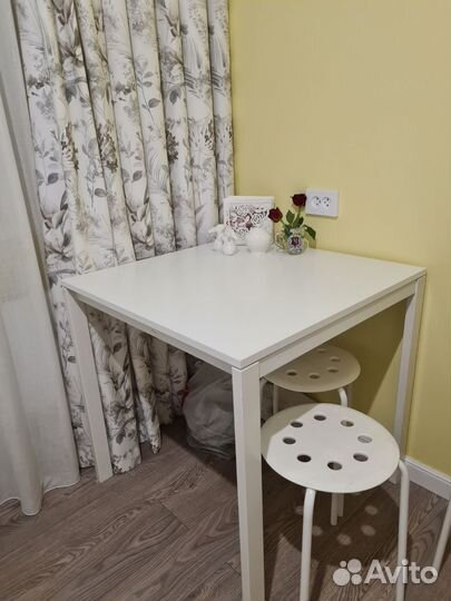 Стол IKEA
