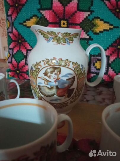 Кувшин с кружками СССР на доставке